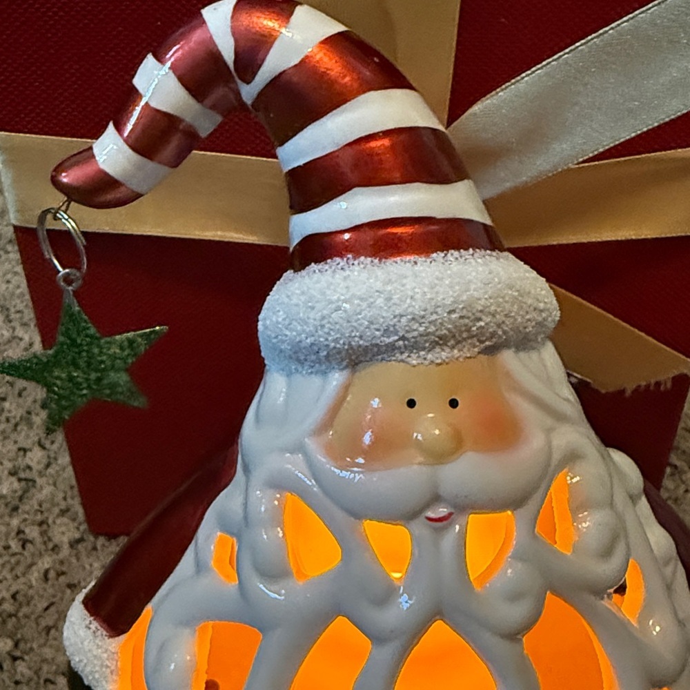Santa Luminary w Flameless Candle Holiday Color Changing / Steady Amber Modes - Picture 4 of 11
